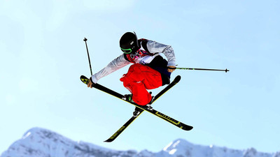 Трюки во фристайле на лыжах