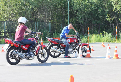 Мотошкола «Safe'n'Sound» приглашает к себе учеников для квалифицированного обучения вождению мототехникой