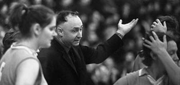 Легендарному баскетбольному тренеру Давиду Берлину — 90!