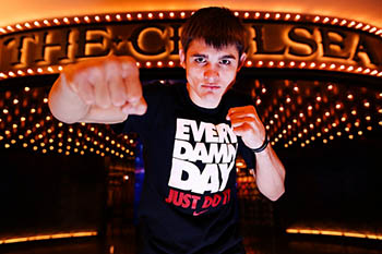 Боксер Пономарев: «Драться в андеркарте боя Пакьяо – Брэдли очень волнительно»