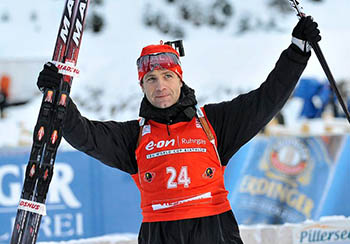 Биатлонист Бьорндален возобновил карьеру и планирует участвовать в Олимпиаде-2018