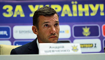 Главный тренер сборной Украины по футболу подает в отставку