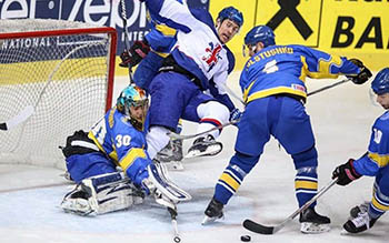 Хоккейная сборная Украины одержала вторую победу на чемпионате мира