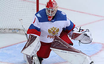 Голкипер сборной России по хоккею выбыл из строя до конца сезона