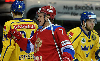 Хет-трик 19-летнего хоккеиста принес России победу в матче Евротура