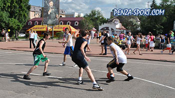 Турнир по уличному баскетболу «Оранжевый мяч» пройдёт на главной площади Ульяновска