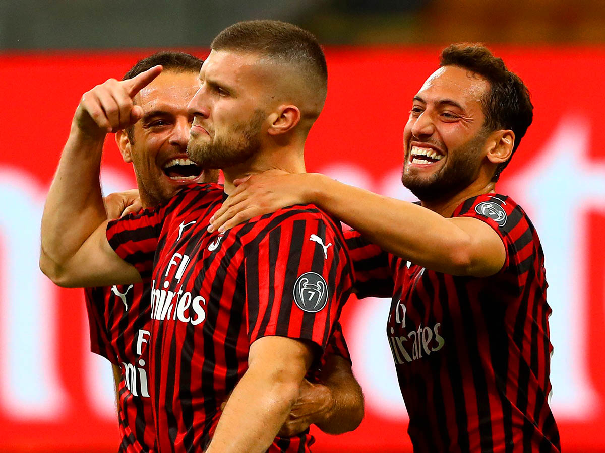 «Милан» обыграл «Ювентус» в матче Серии А, уступая в счёте — 0:2