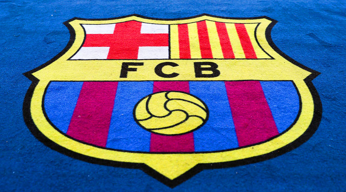 Фото 2: «Барселона» представила домашнюю форму на сезон-2020/2021