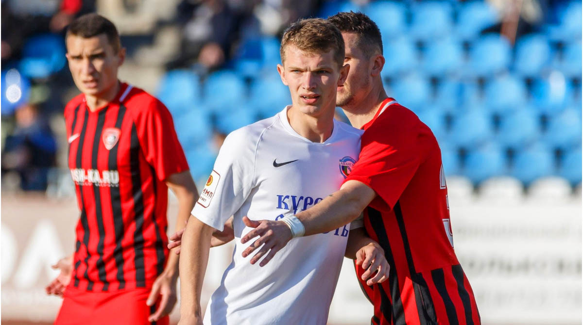 Фото 2: «Ростов» объявил о трансфере полузащитника Константина Ковалёва