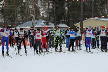 На озере Окуневое прошли соревнования по лыжному спорту среди подразделений ГУ МЧС России по Мурманской области