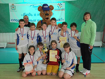 Футболисты школы № 121 выиграли областной турнир